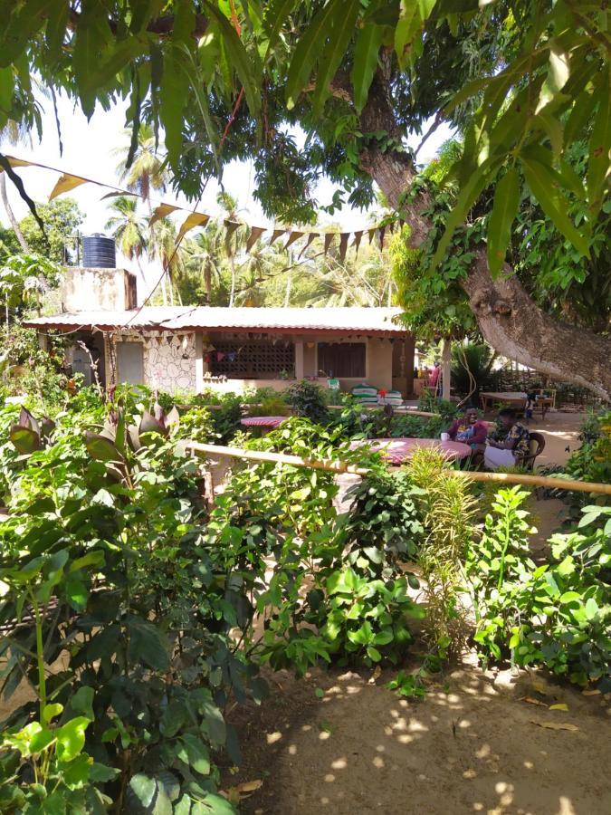 Centre Touristique Et Culturel Casamance Guest House Diakene Ouolof ภายนอก รูปภาพ