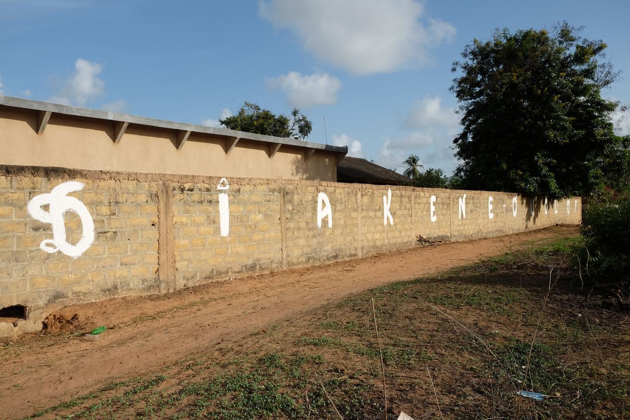 Centre Touristique Et Culturel Casamance Guest House Diakene Ouolof ภายนอก รูปภาพ