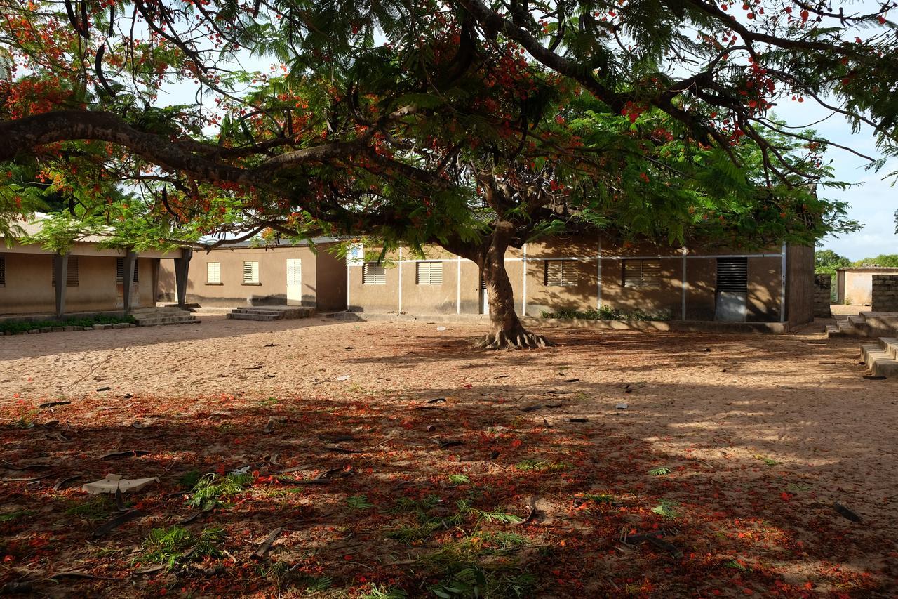 Centre Touristique Et Culturel Casamance Guest House Diakene Ouolof ภายนอก รูปภาพ